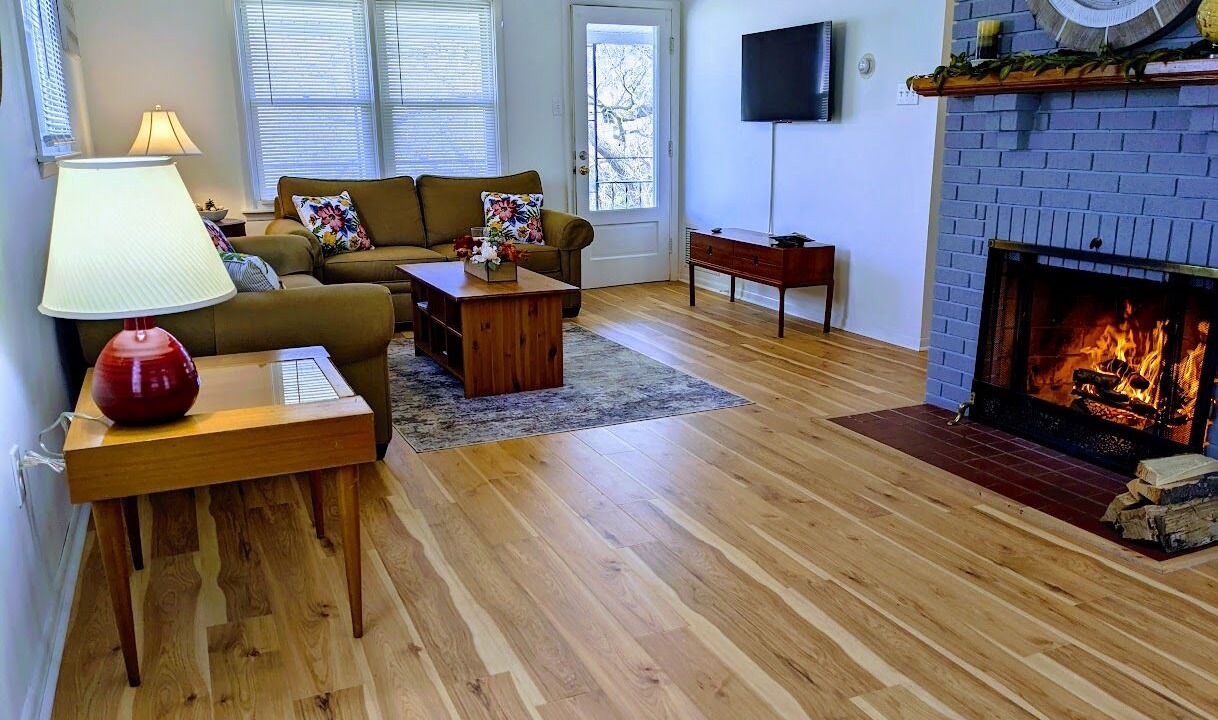 Photo of Livingroom in Bakerton