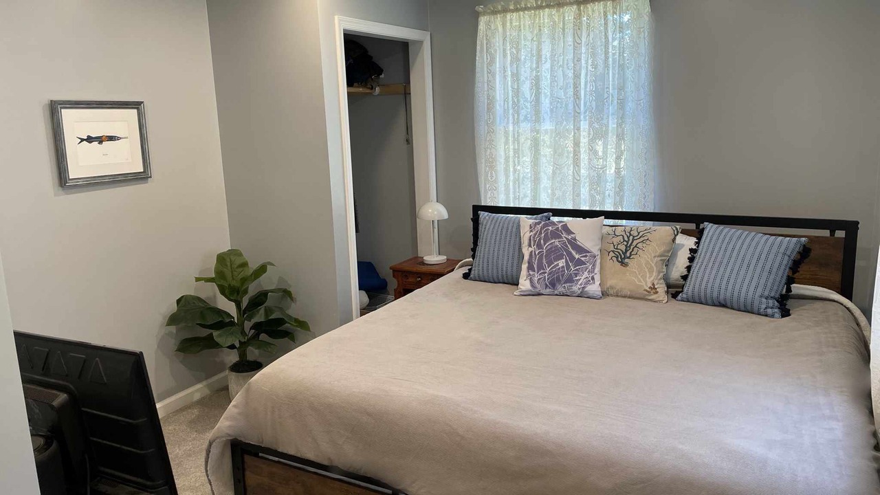 Photo of Bedroom in Green Creek