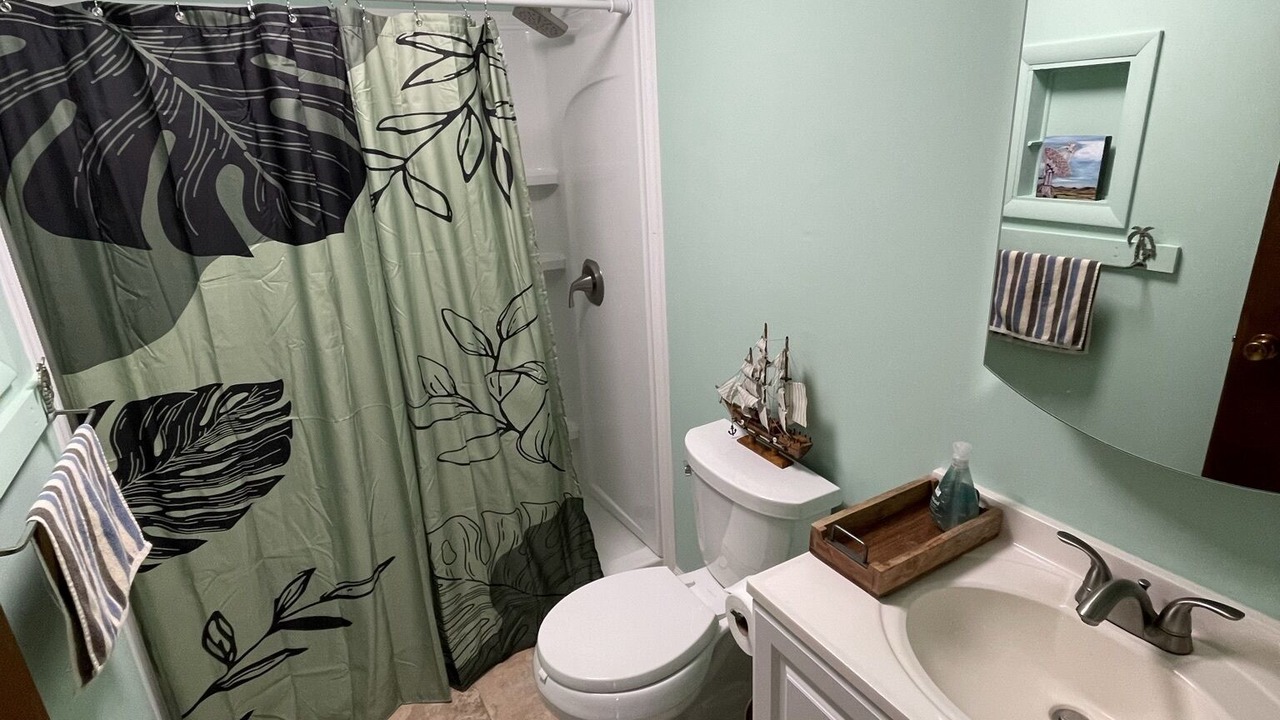 Photo of Bathroom in Green Creek