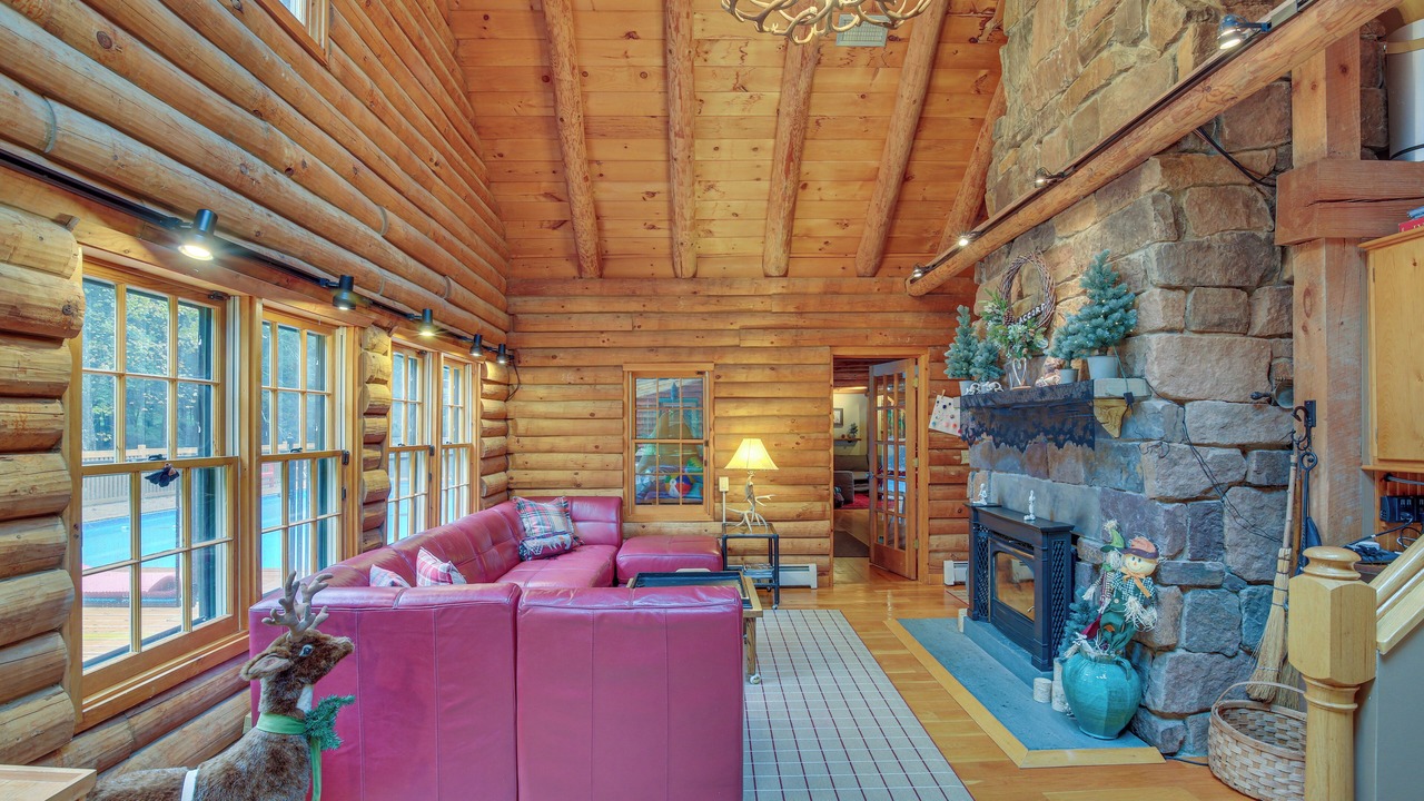 Photo of Livingroom in Accord