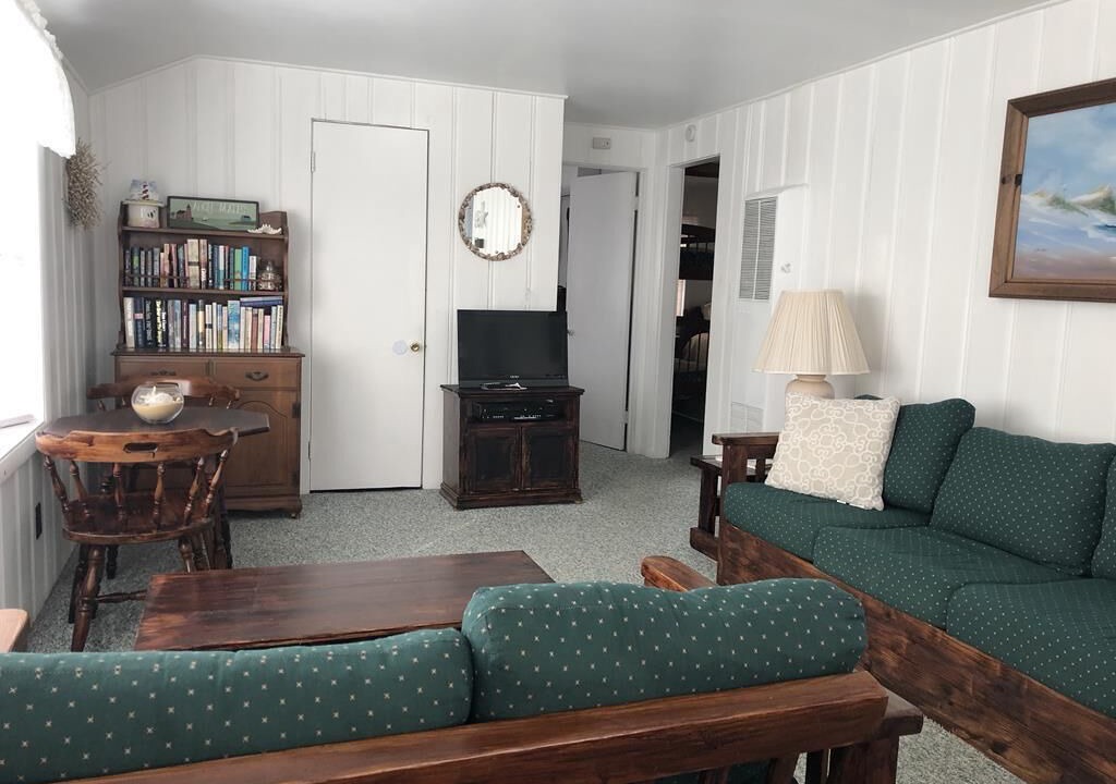 Photo of Livingroom in Beach Haven Gardens
