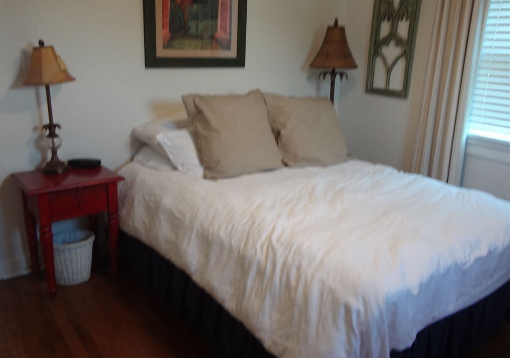 Photo of Bedroom in Loveladies