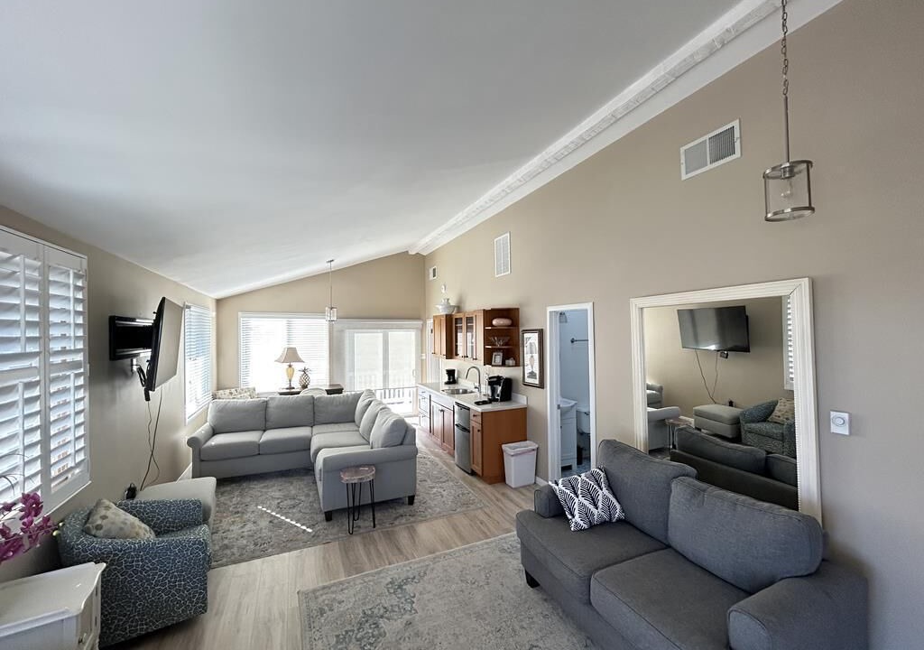 Photo of Livingroom in Harvey Cedars