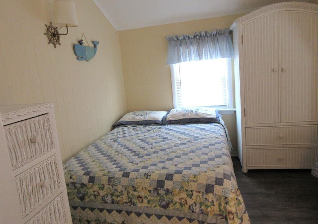 Photo of Bedroom in Ship Bottom