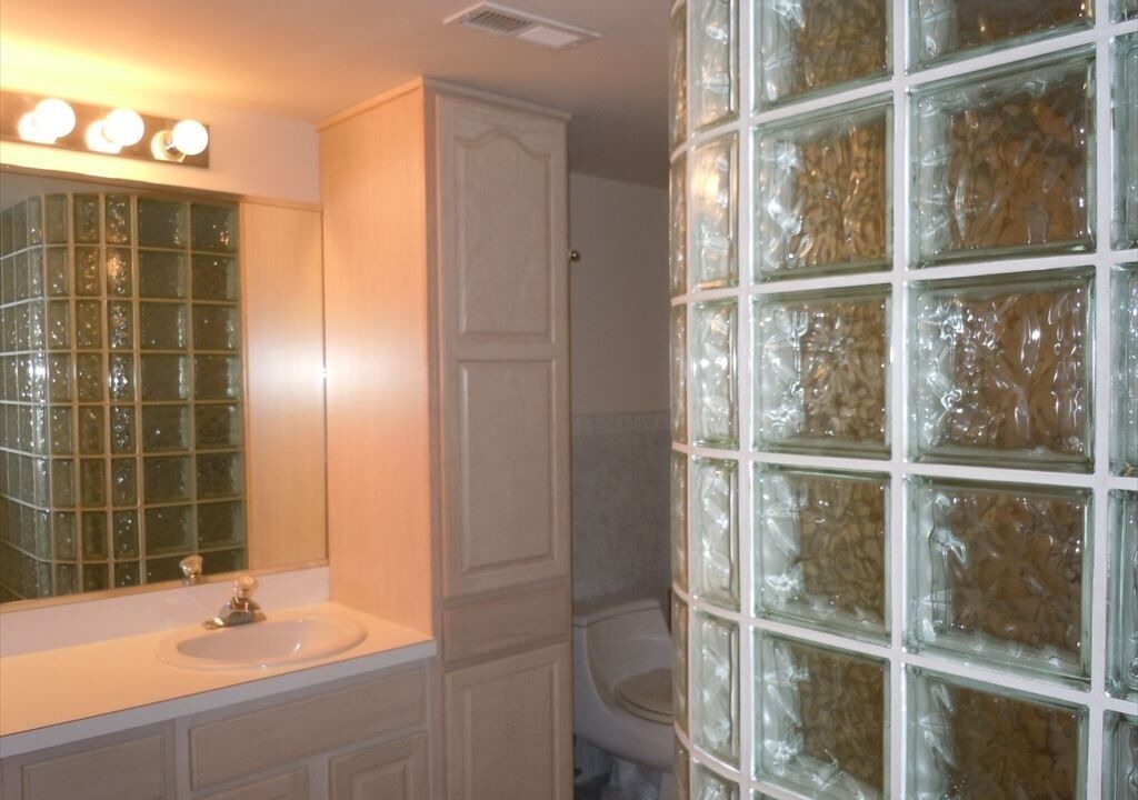 Photo of Bathroom in Loveladies