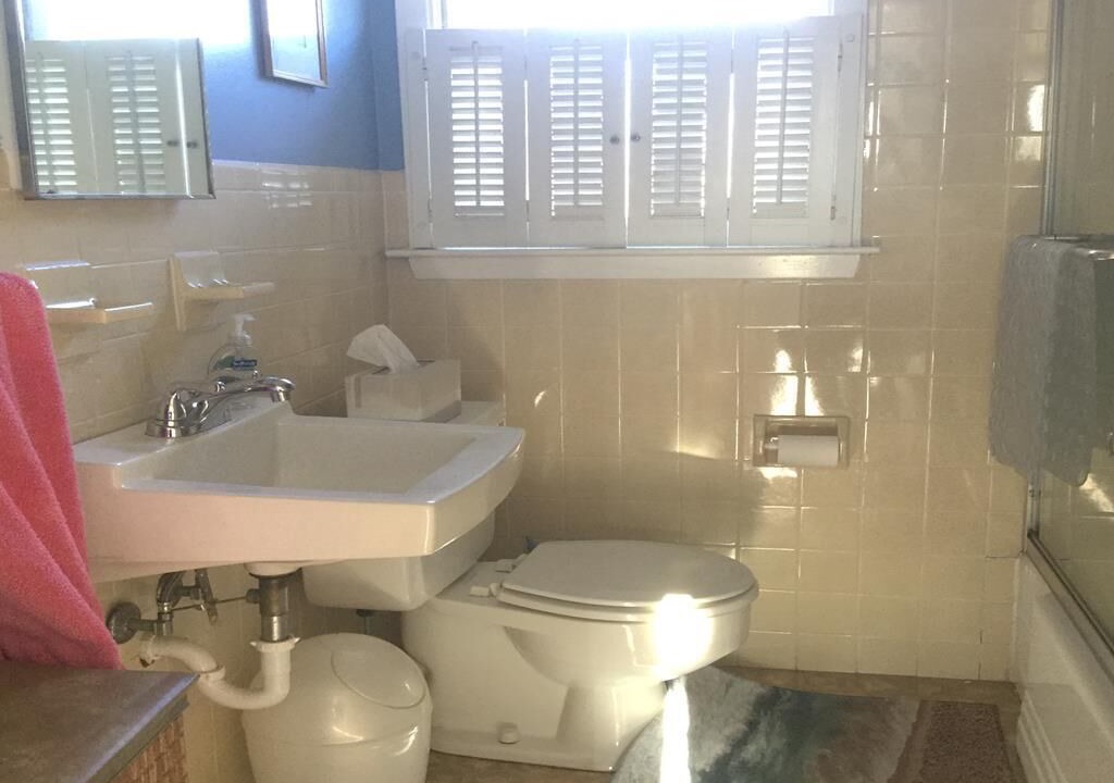 Photo of Bathroom in Loveladies