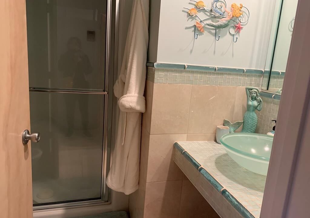 Photo of Bathroom in Loveladies