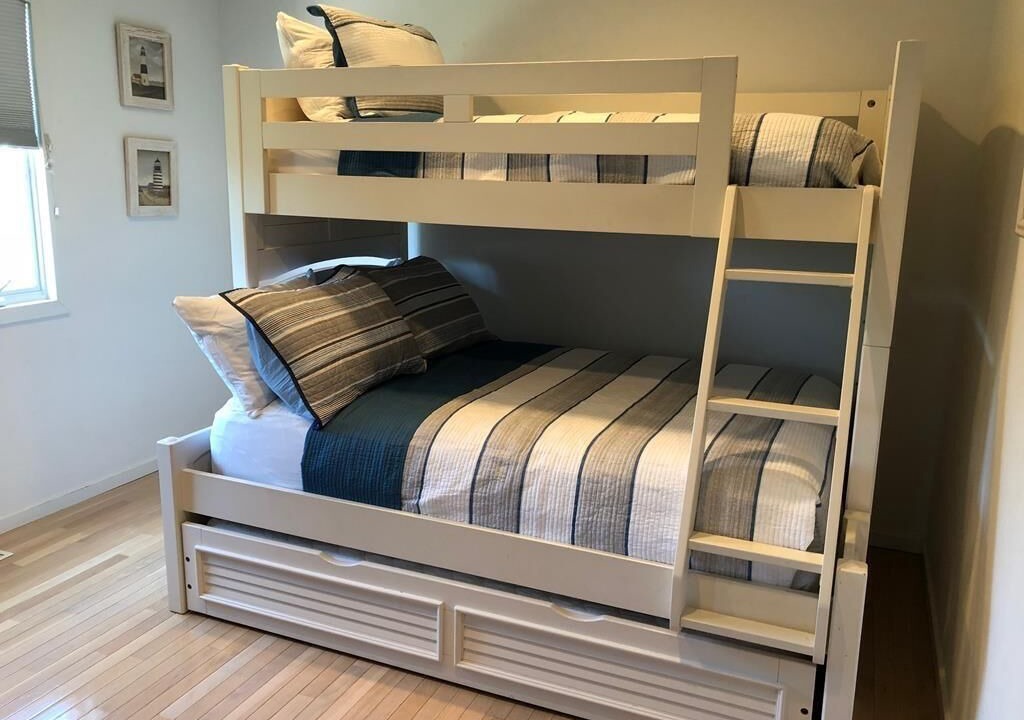 Photo of Bedroom in Loveladies