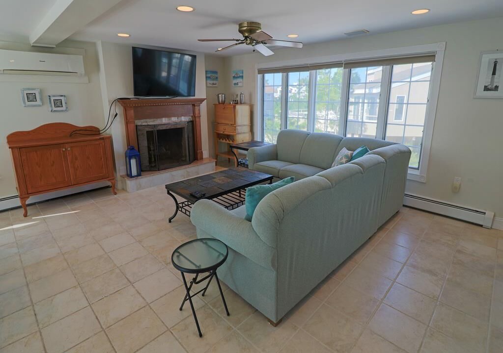 Photo of Livingroom in Loveladies