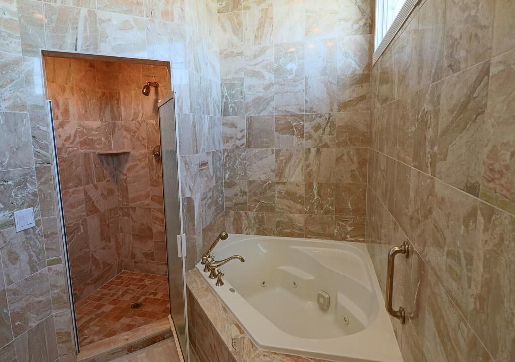 Photo of Bathroom in Loveladies