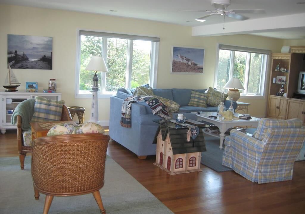 Photo of Livingroom in Loveladies