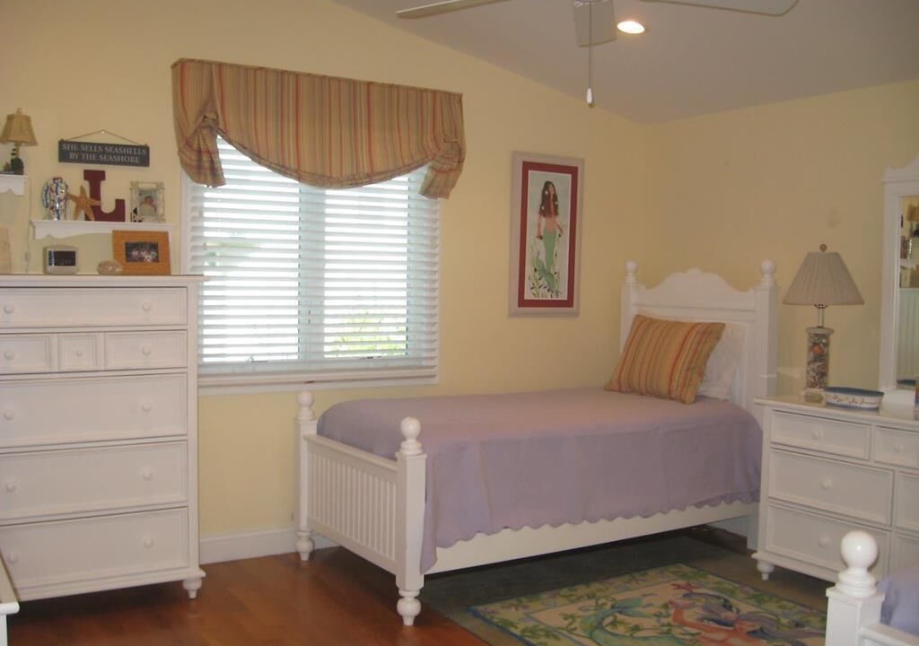 Photo of Bedroom in Loveladies
