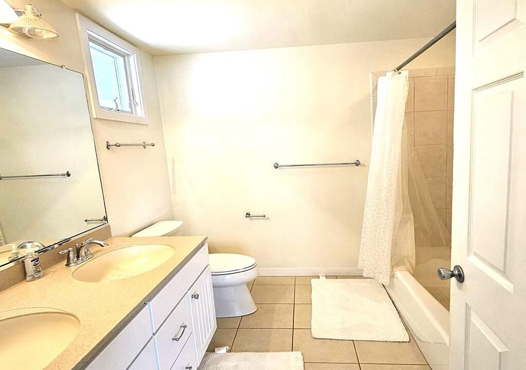 Photo of Bathroom in Loveladies