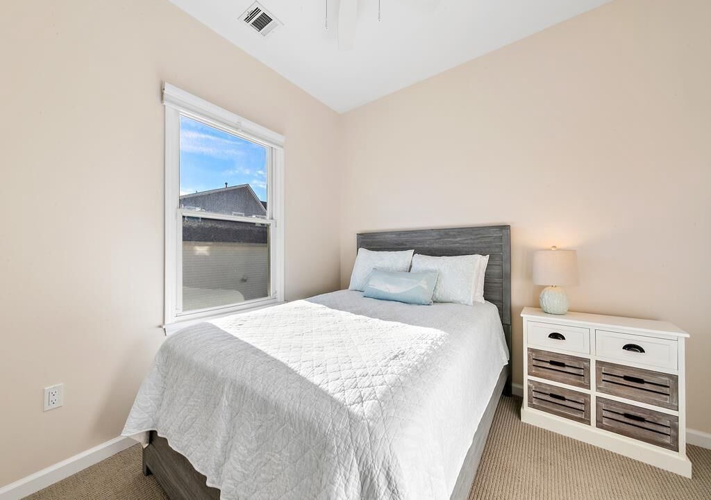 Photo of Bedroom in Beach Haven Gardens