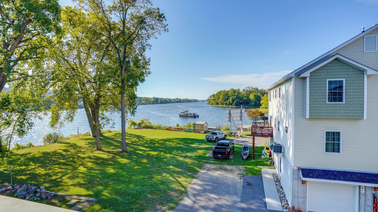 Photo of Outdoor in Village of Waterford