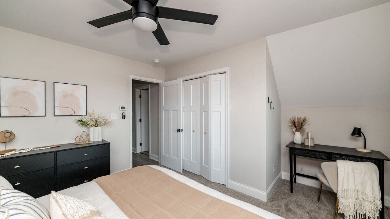 Photo of Bedroom in Madison Heights