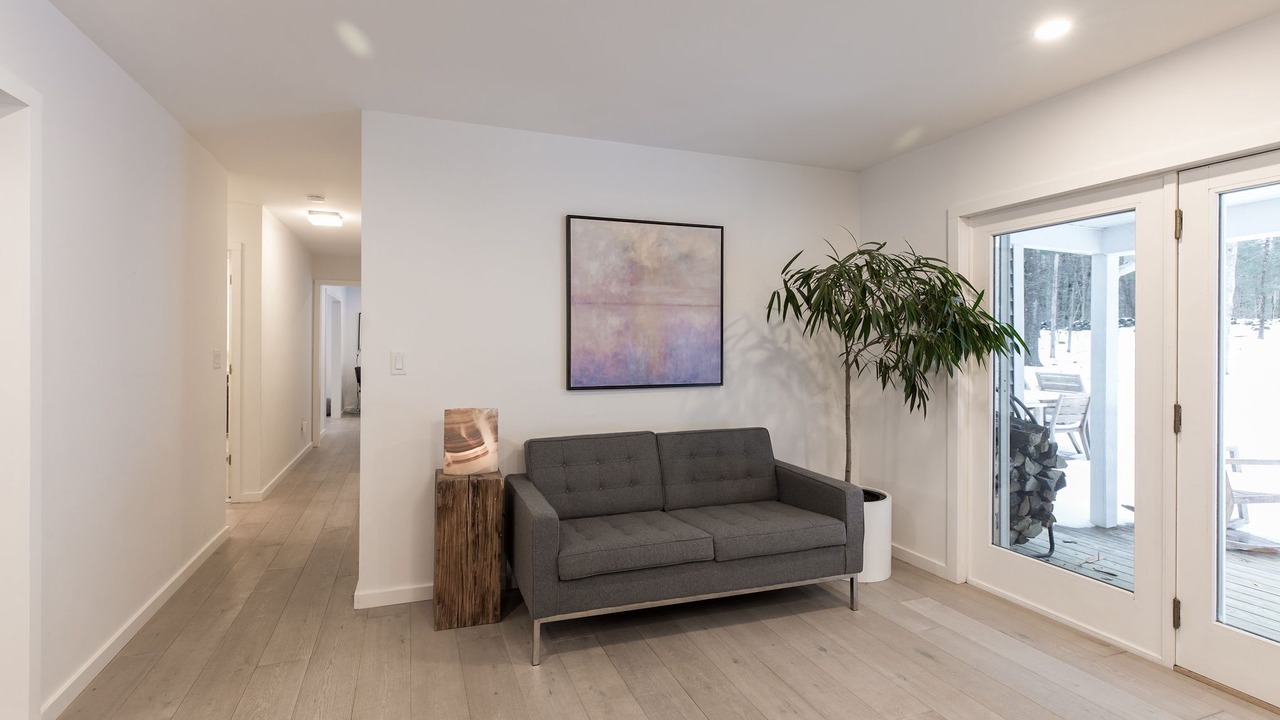 Photo of Livingroom in Ulster Park