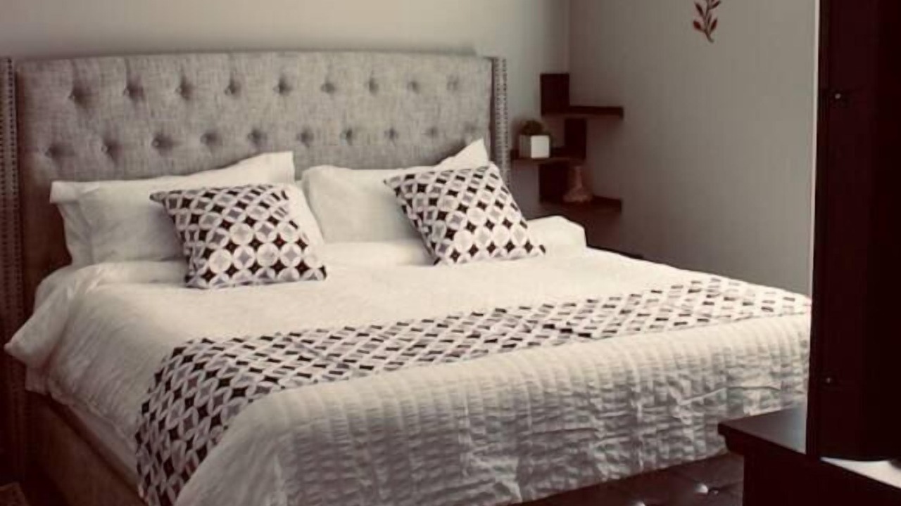 Photo of Bedroom in Akron