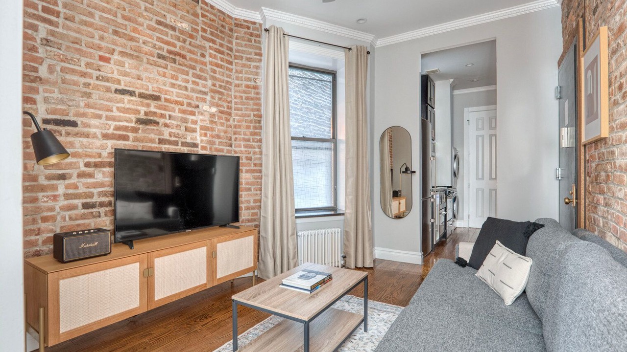 Photo of Livingroom in Alphabet City