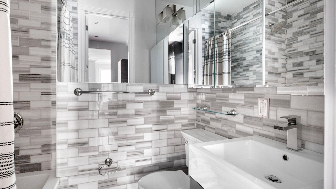 Photo of Bathroom in Alphabet City