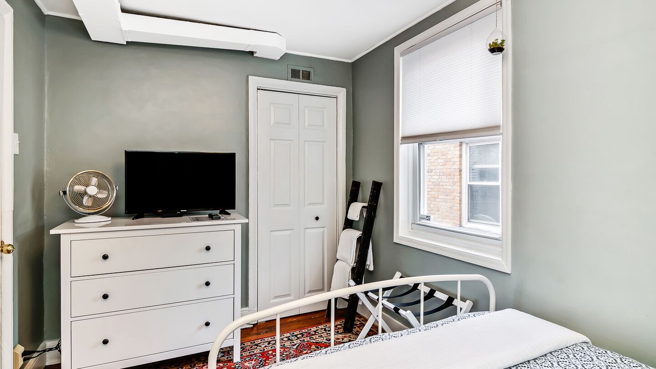 Photo of Bedroom in Center City