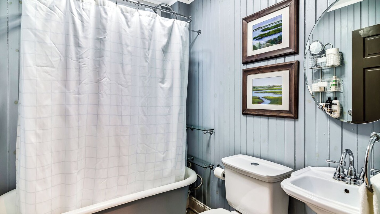 Photo of Bathroom in Center City