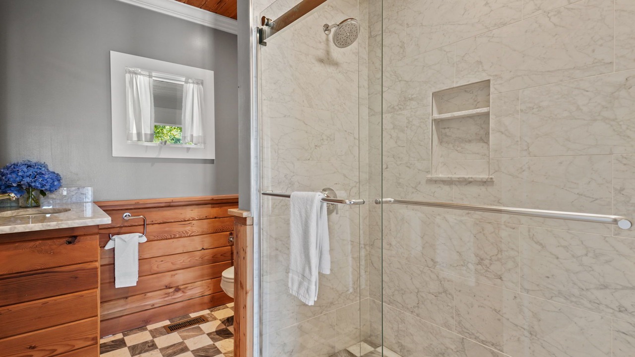 Photo of Bathroom in Temperanceville