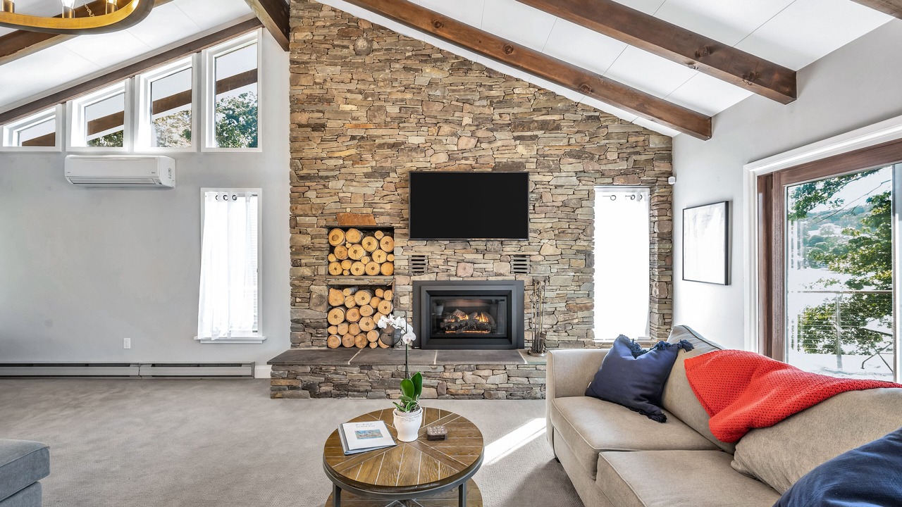 Photo of Livingroom in Lake Winola