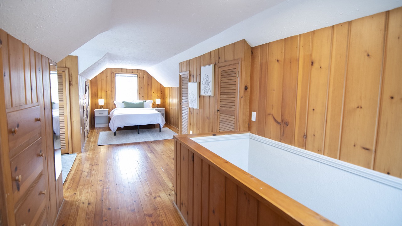 Photo of Bedroom in Parma Heights
