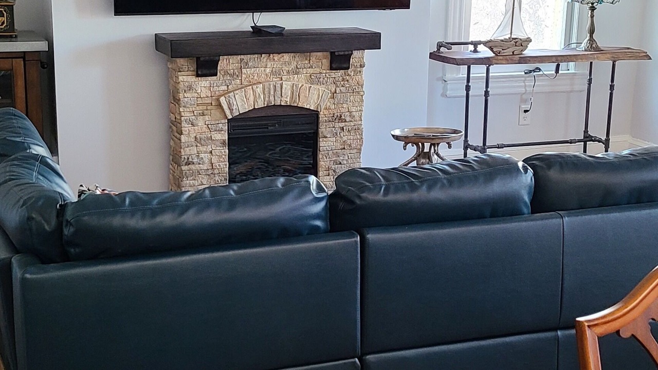 Photo of Livingroom in Milton