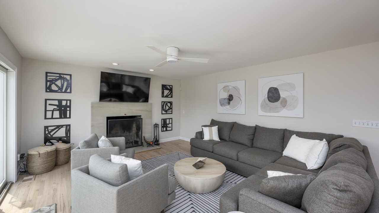 Photo of Livingroom in New Paltz