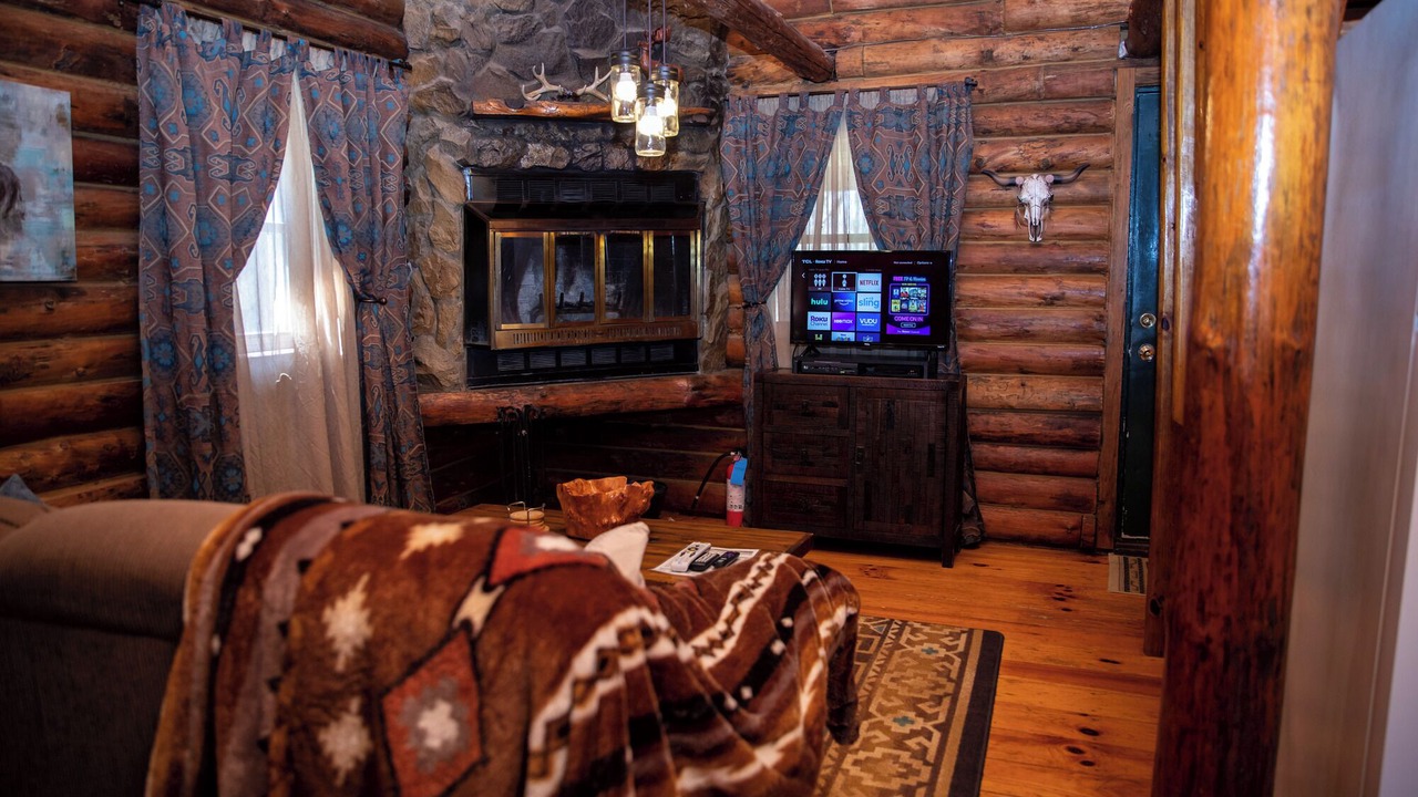 Photo of Livingroom in Old Washington