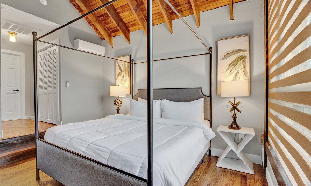 Photo of Bedroom in Lambertville