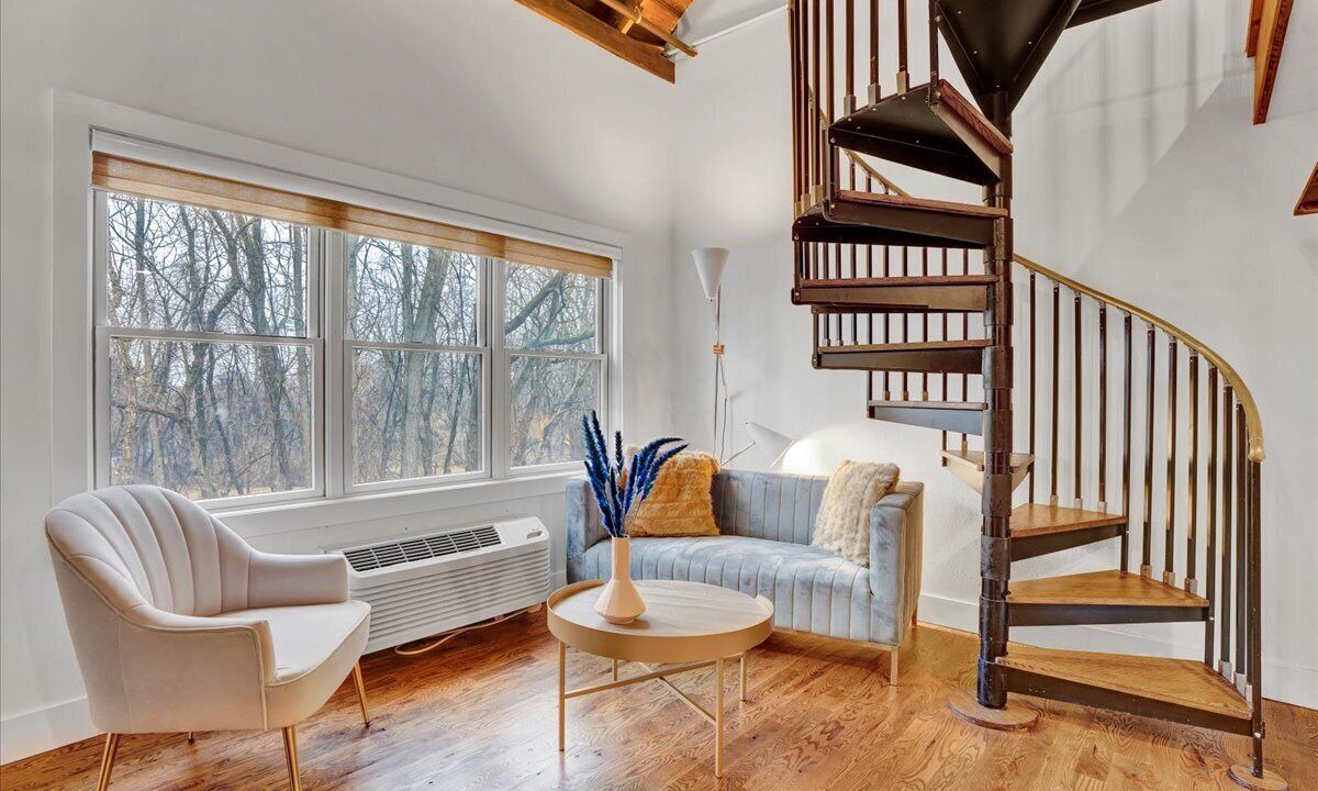 Photo of Livingroom in Lambertville
