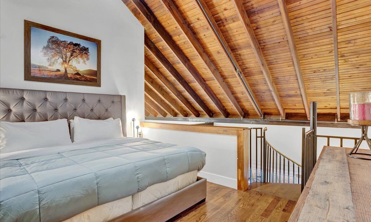 Photo of Bedroom in Lambertville