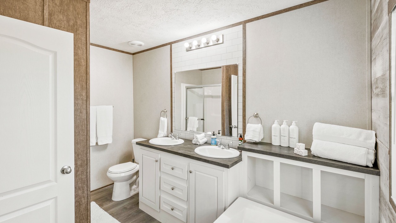 Photo of Bathroom in Oakpark