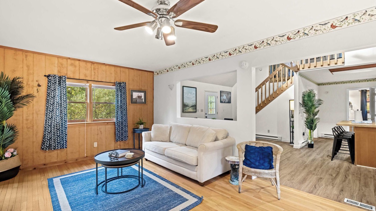 Photo of Livingroom in Great Cacapon