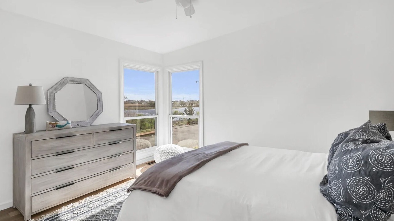 Photo of Bedroom in Avon