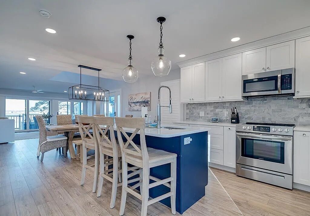 Photo of Kitchen in Heron Harbour Isle
