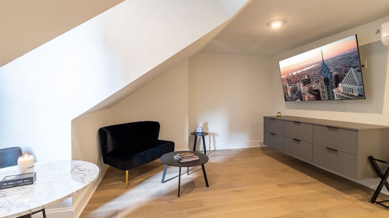 Photo of Livingroom in Gayborhood