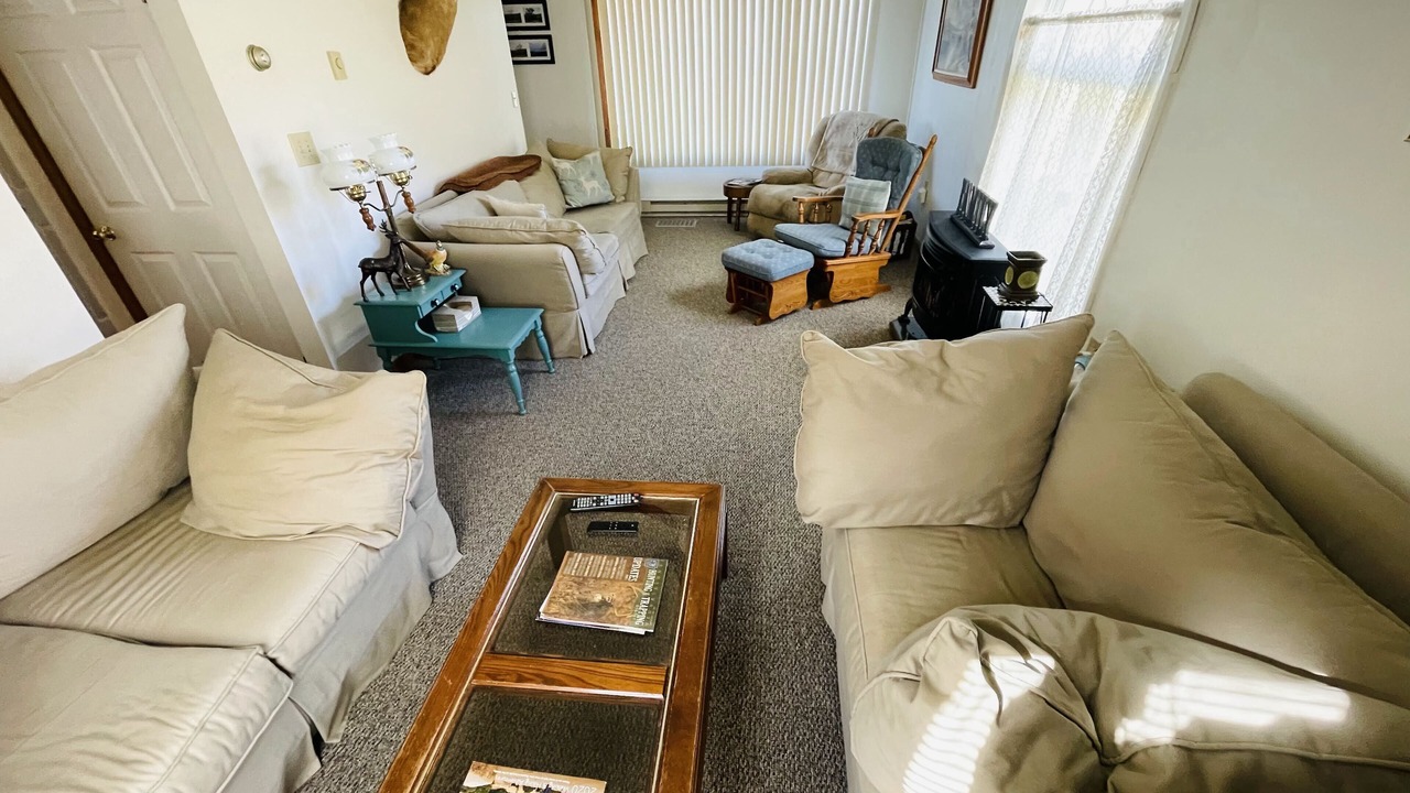 Photo of Livingroom in Riddlesburg
