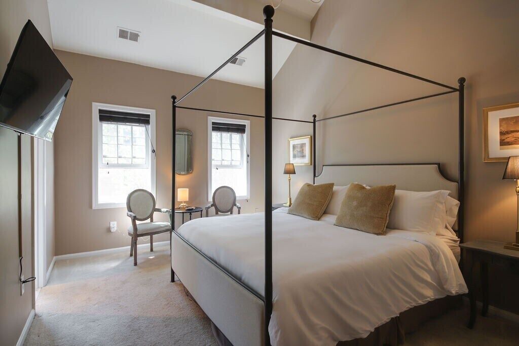 Photo of Bedroom in Old Town Alexandria