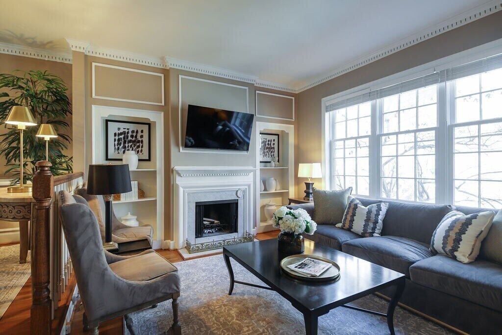 Photo of Livingroom in Old Town Alexandria