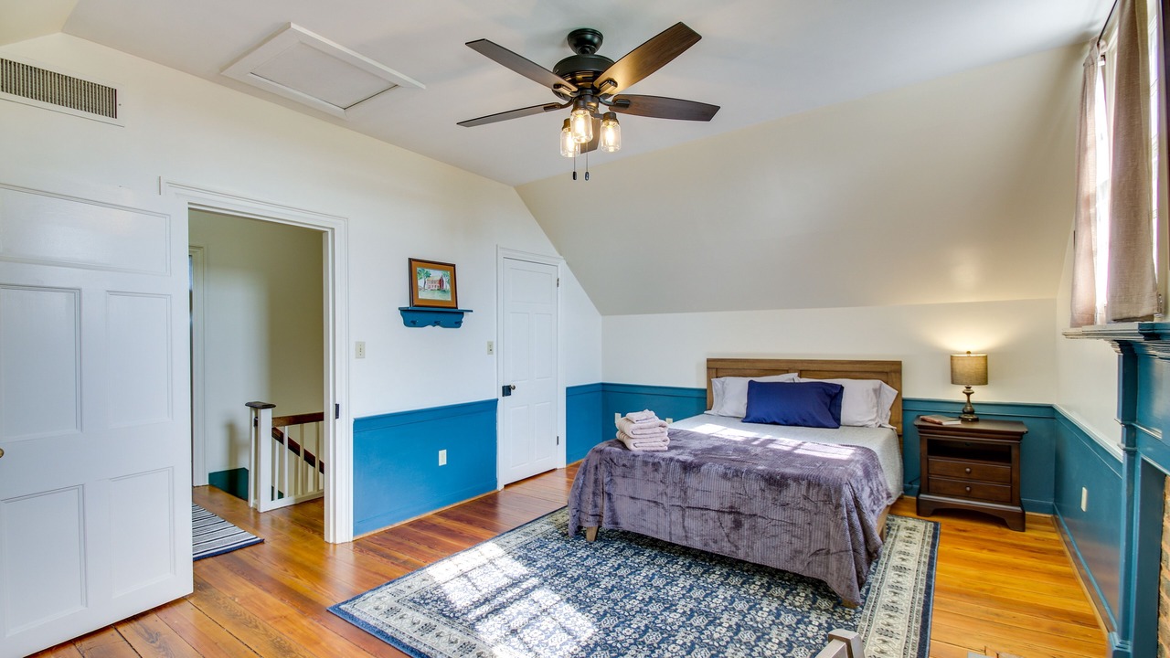 Photo of Bedroom in Appomattox