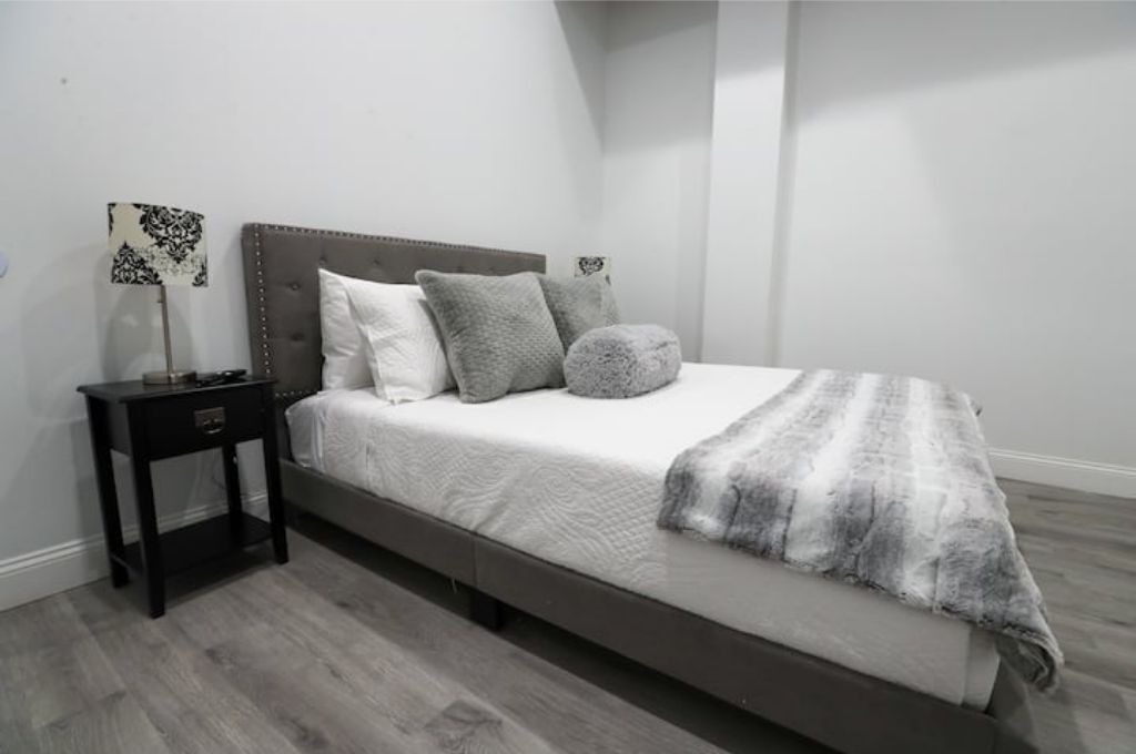 Photo of Bedroom in Downtown Historic District