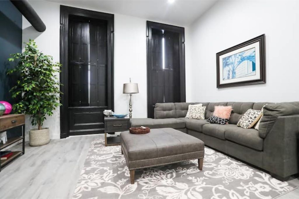 Photo of Livingroom in Downtown Historic District