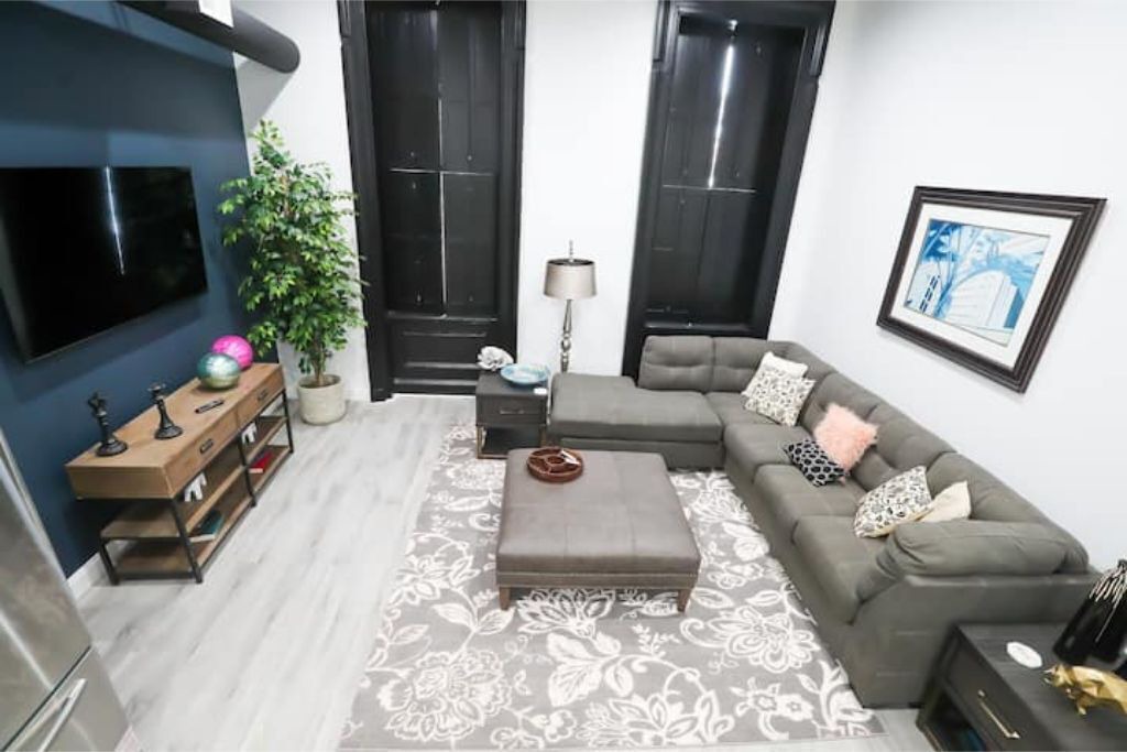 Photo of Livingroom in Downtown Historic District