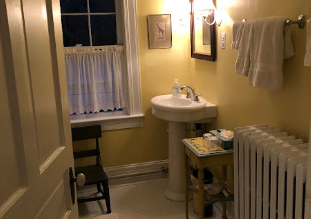 Photo of Bedroom in Middleburg