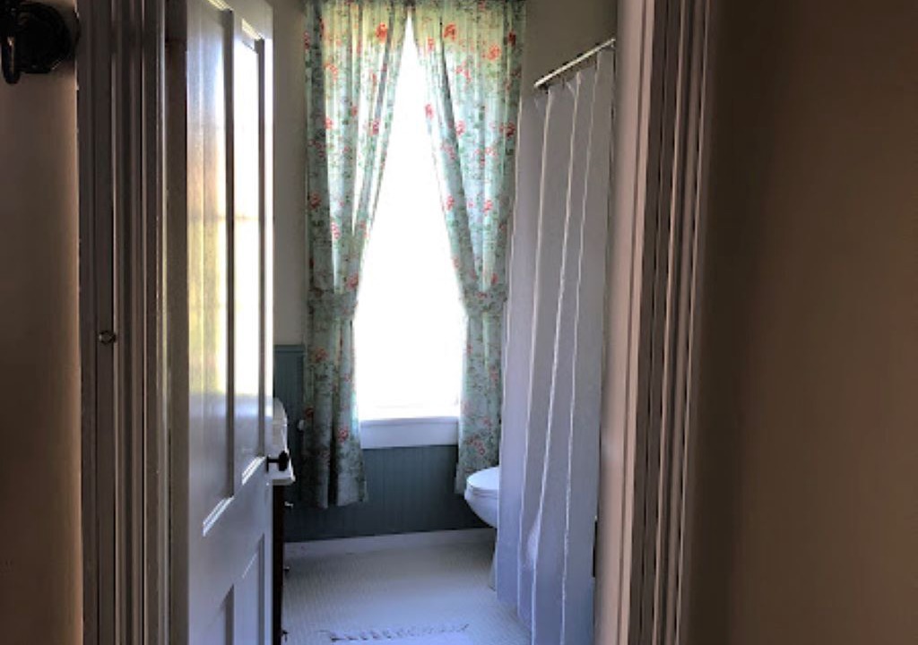 Photo of Bedroom in Middleburg