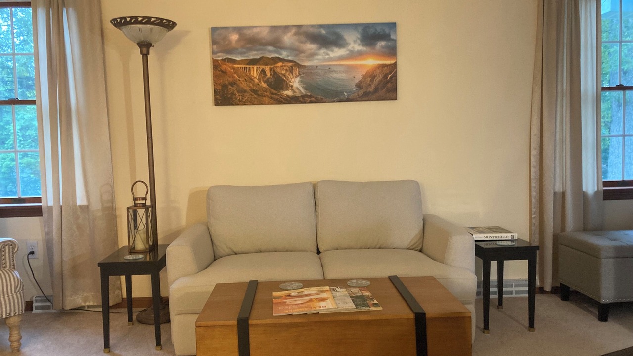Photo of Livingroom in Farmington